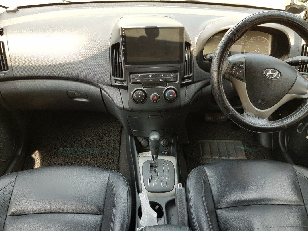 Hyundai i30 Hatchback 1.6A Sunroof Auto, Cars, Used Cars on Carousell