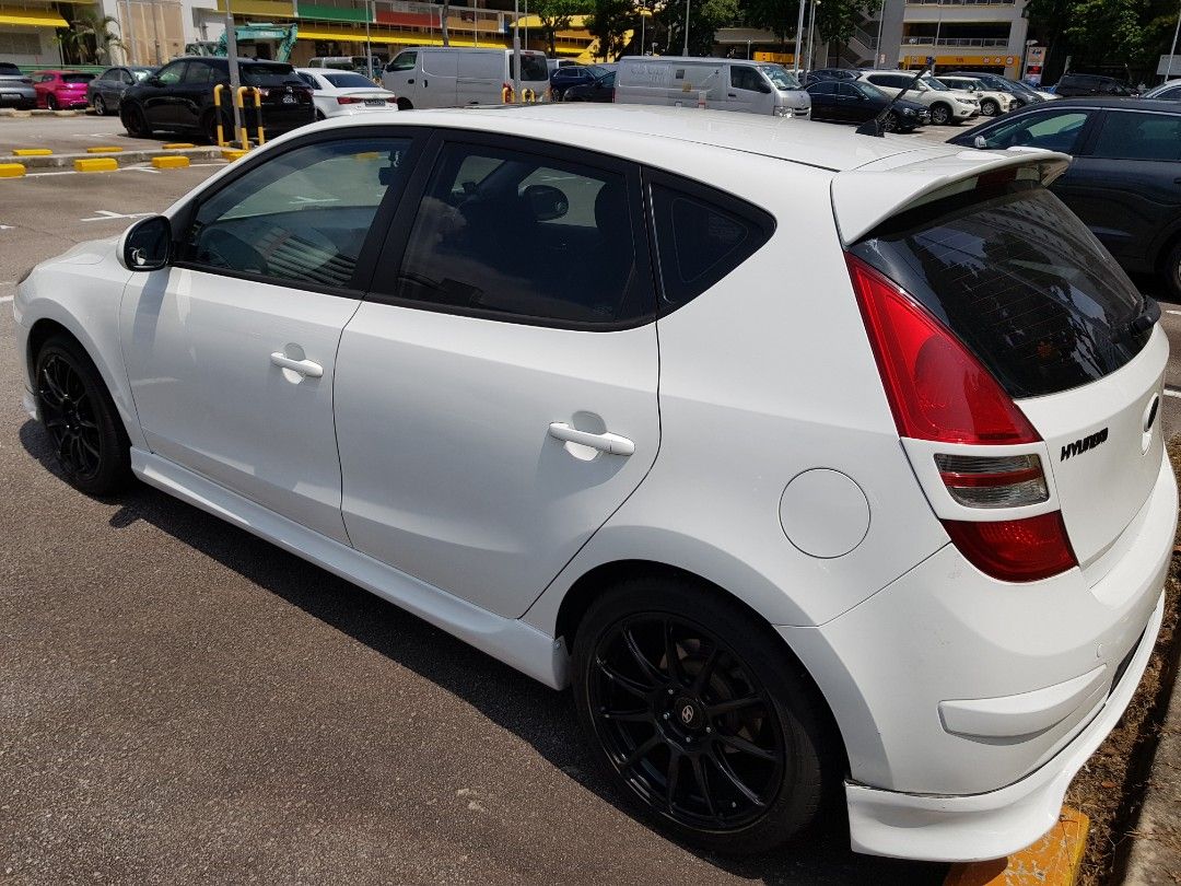 Hyundai i30 Hatchback 1.6A Sunroof Auto, Cars, Used Cars on Carousell