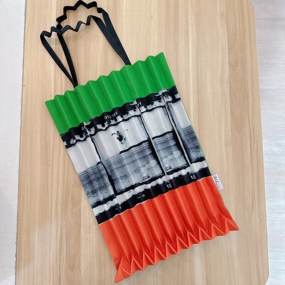 TRUNK PLEATS BAG 20th LIMITED EDITION 1