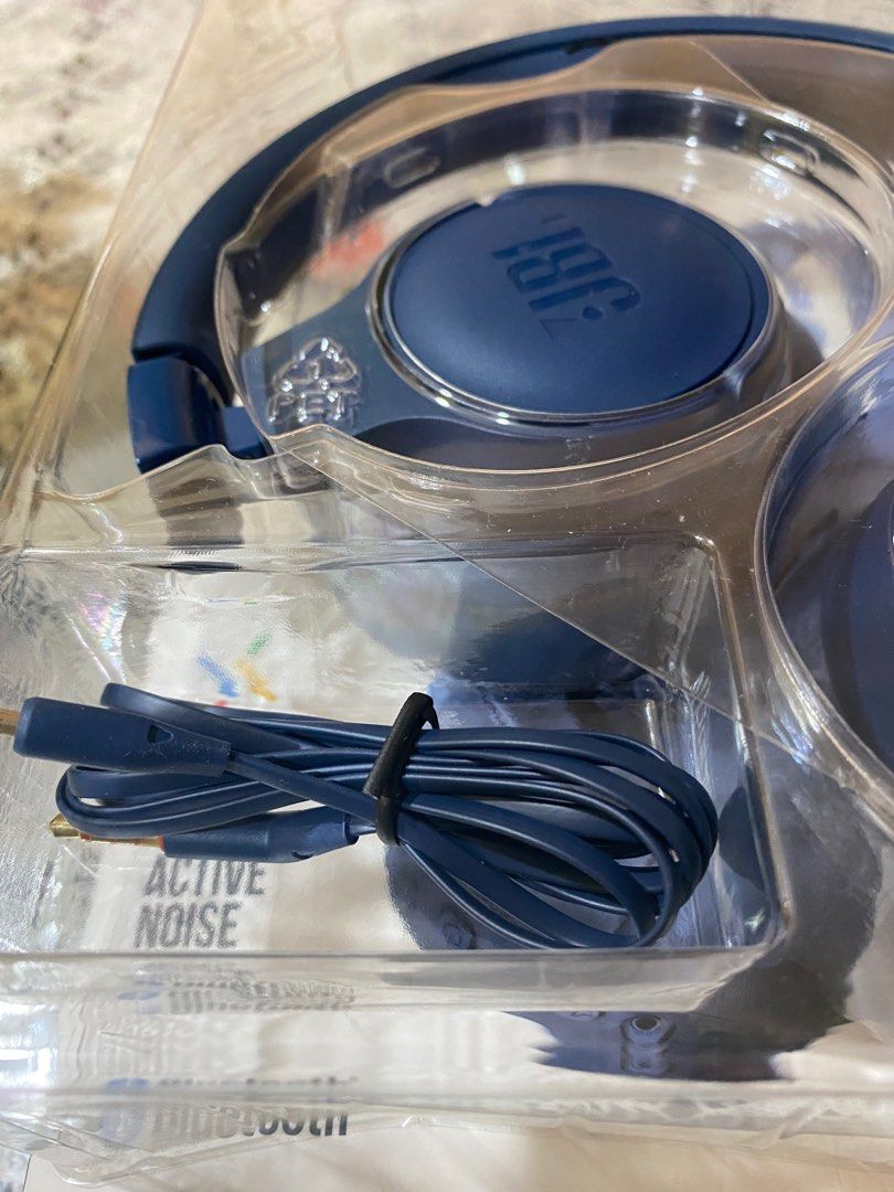 JBL TUNE 760 T760 Wireless OverEar ANC Headphones Blue, Audio