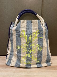 （分類：）位於 。 由 kennyyyyyyyy 提交（商品編號 1239114434，圖片 1）。簡介： 。
