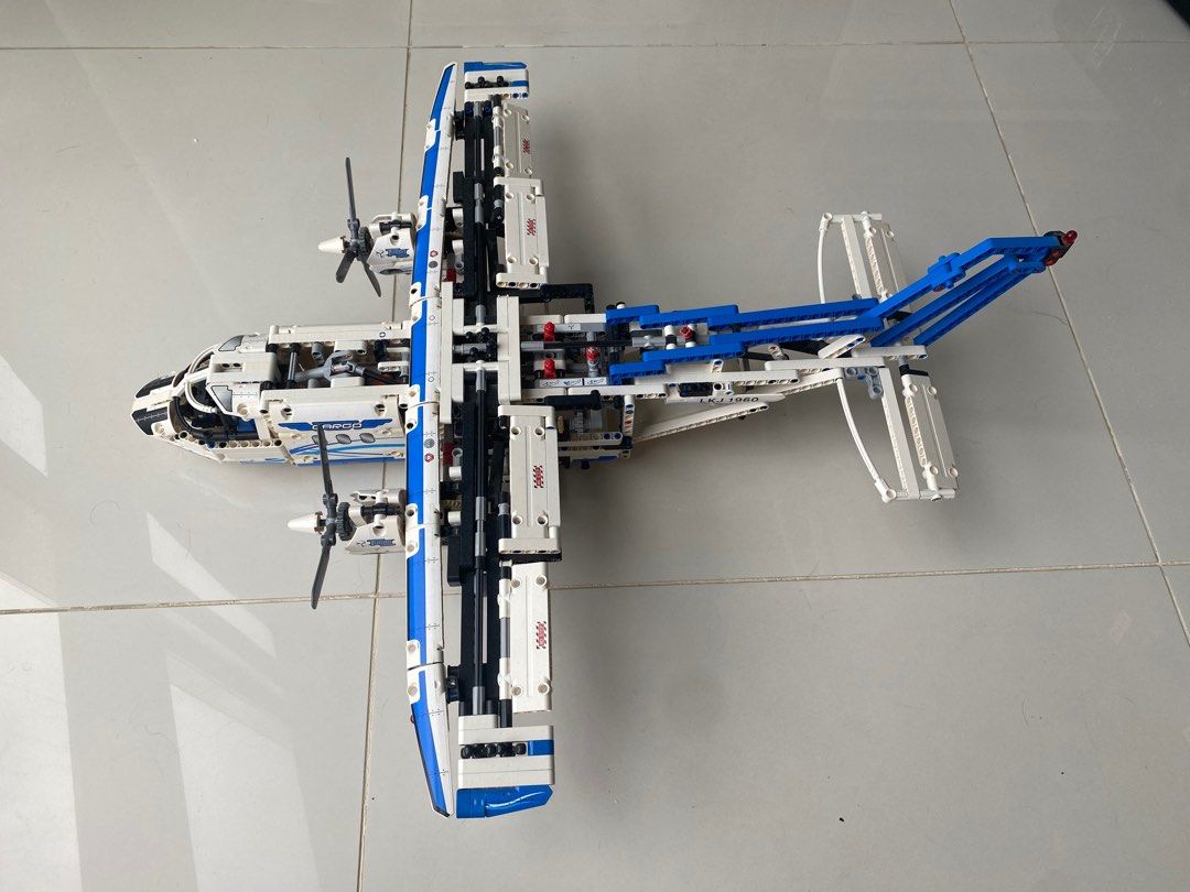 Lego technic aeroplane top