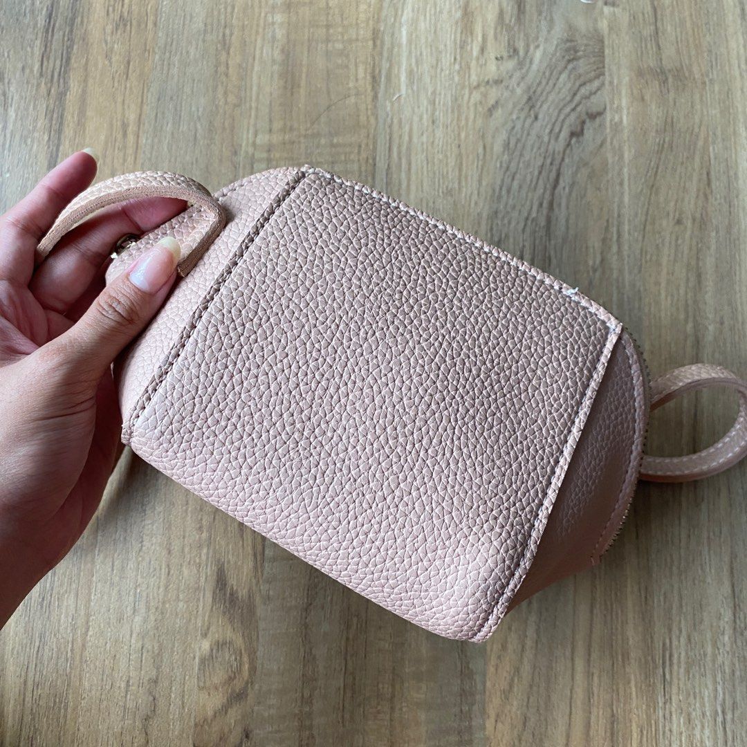 light pink crossbody bag on Carousell