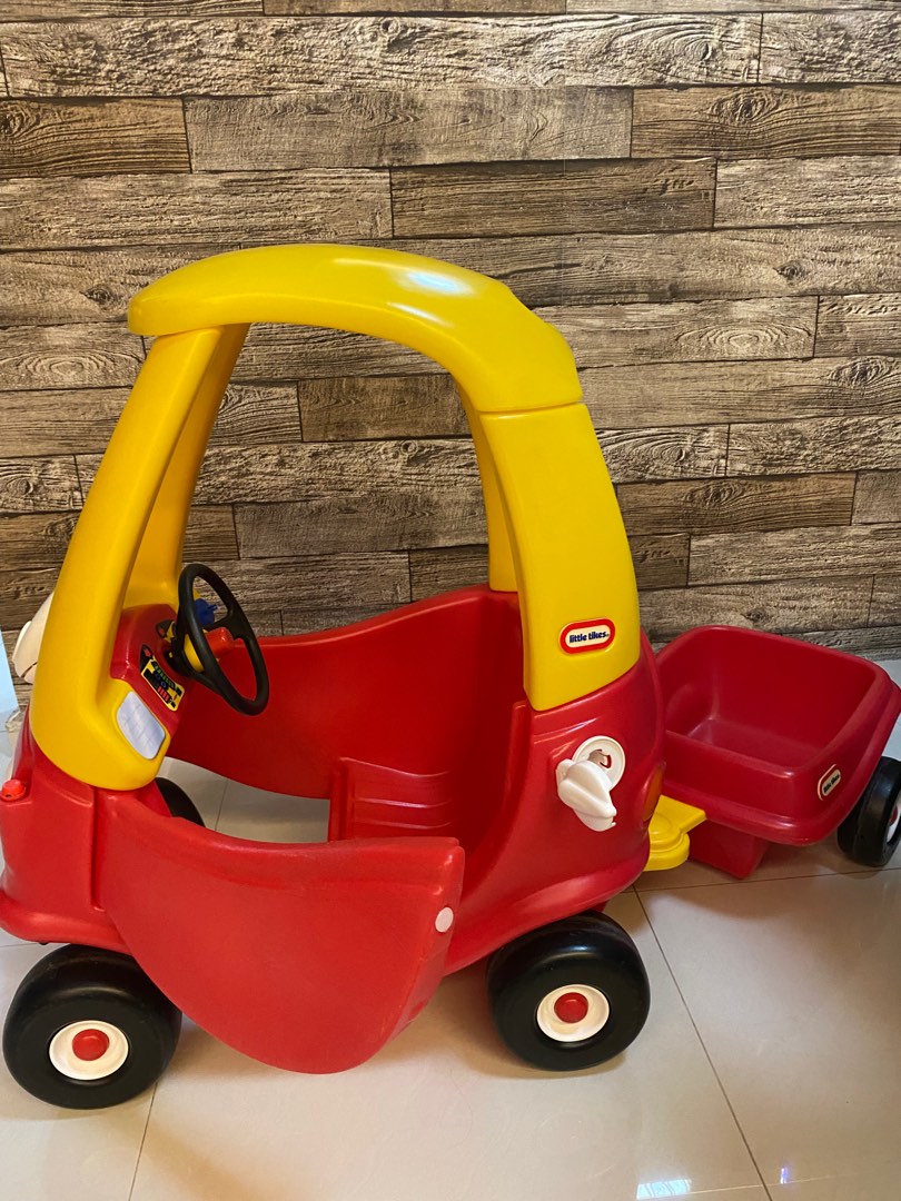 Little tikes cozy outlet coupe trailer red