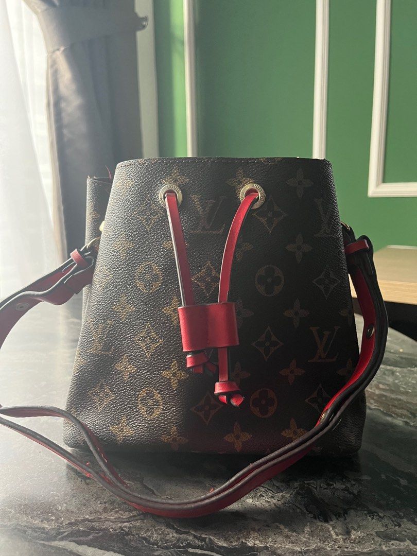 LV Neo Noe Empreinte Bicolor, Luxury, Bags & Wallets on Carousell