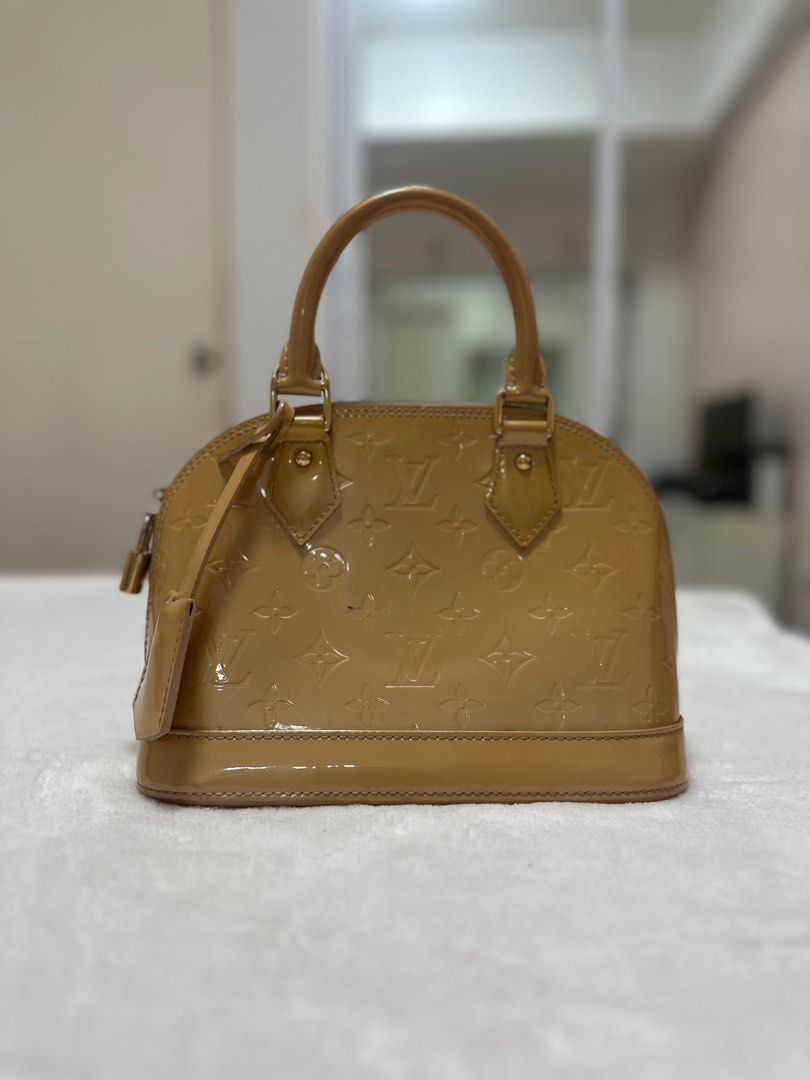 Authentic LV Alma BB Monogram Vernis (Category: Luxury Bags & Wallets) located in Manila. Submitted by luxestuffph (Listing ID 1239021417, Image 1). Description: Strap included. Kindly note this is a pre-owned item that may display signs of wear consistent with the condition and grade listed above. Please manage your expectation. 💯authentic..