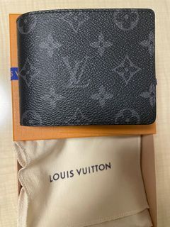 Louis Vuitton Men Monografi Eclipse Nameplate Necklace, Luxury, Accessories  on Carousell