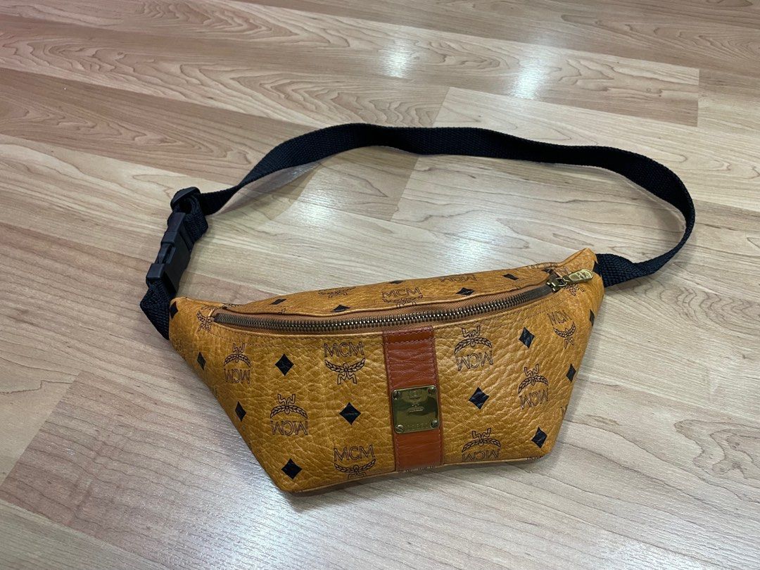 Mcm fanny pack replica deals