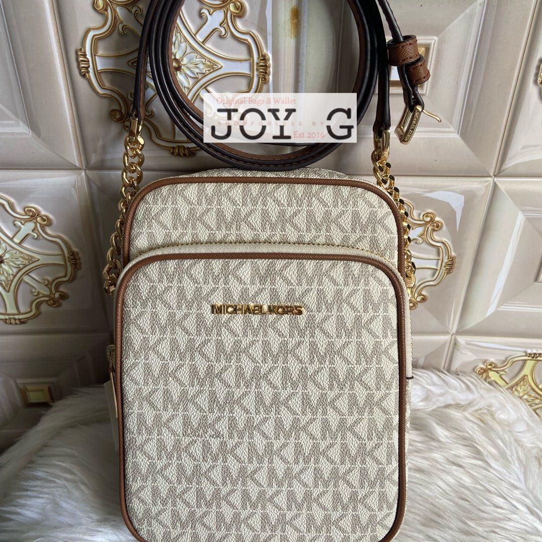 Michael Kors Kenly MK Logo Crossbody Bag Purse Handbag, Women's Fashion,  Bags & Wallets, Cross-body Bags on Carousell