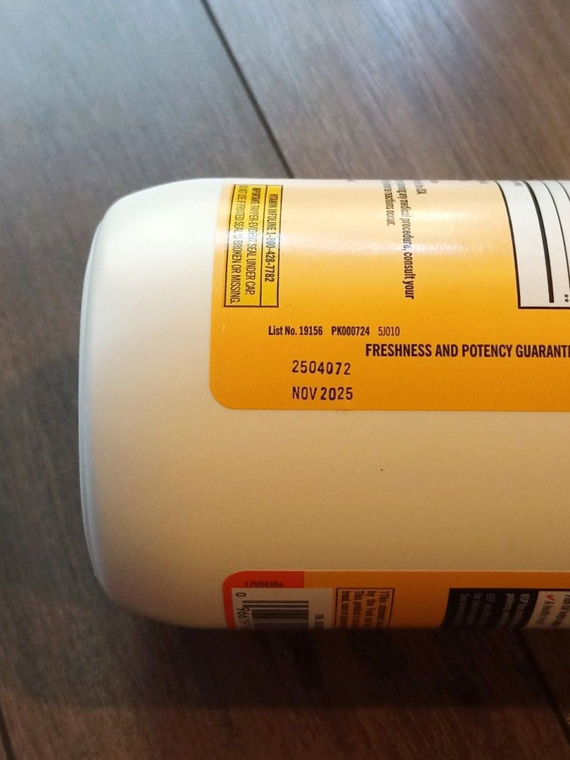 NEW Kirkland Fish Oil 1000 mg Omega3 300 mg Minyak Ikan 400 Softgels