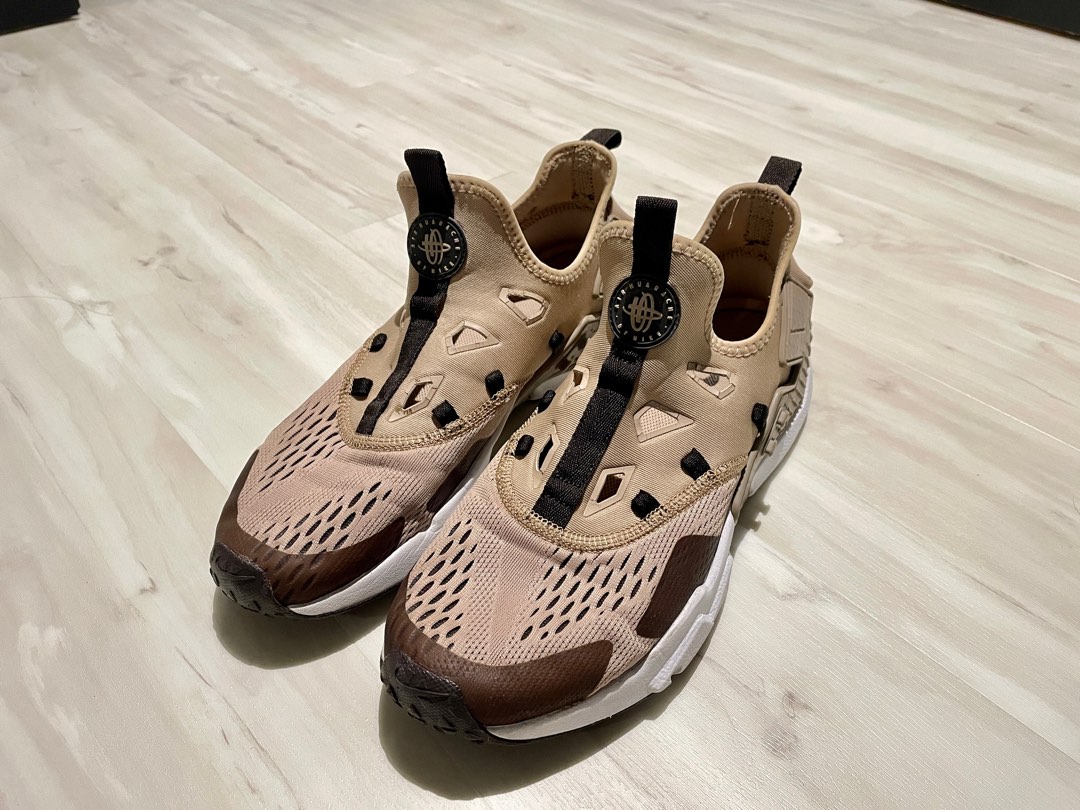 Nike Air Huarache Men s Fashion Footwear Sneakers on Carousell