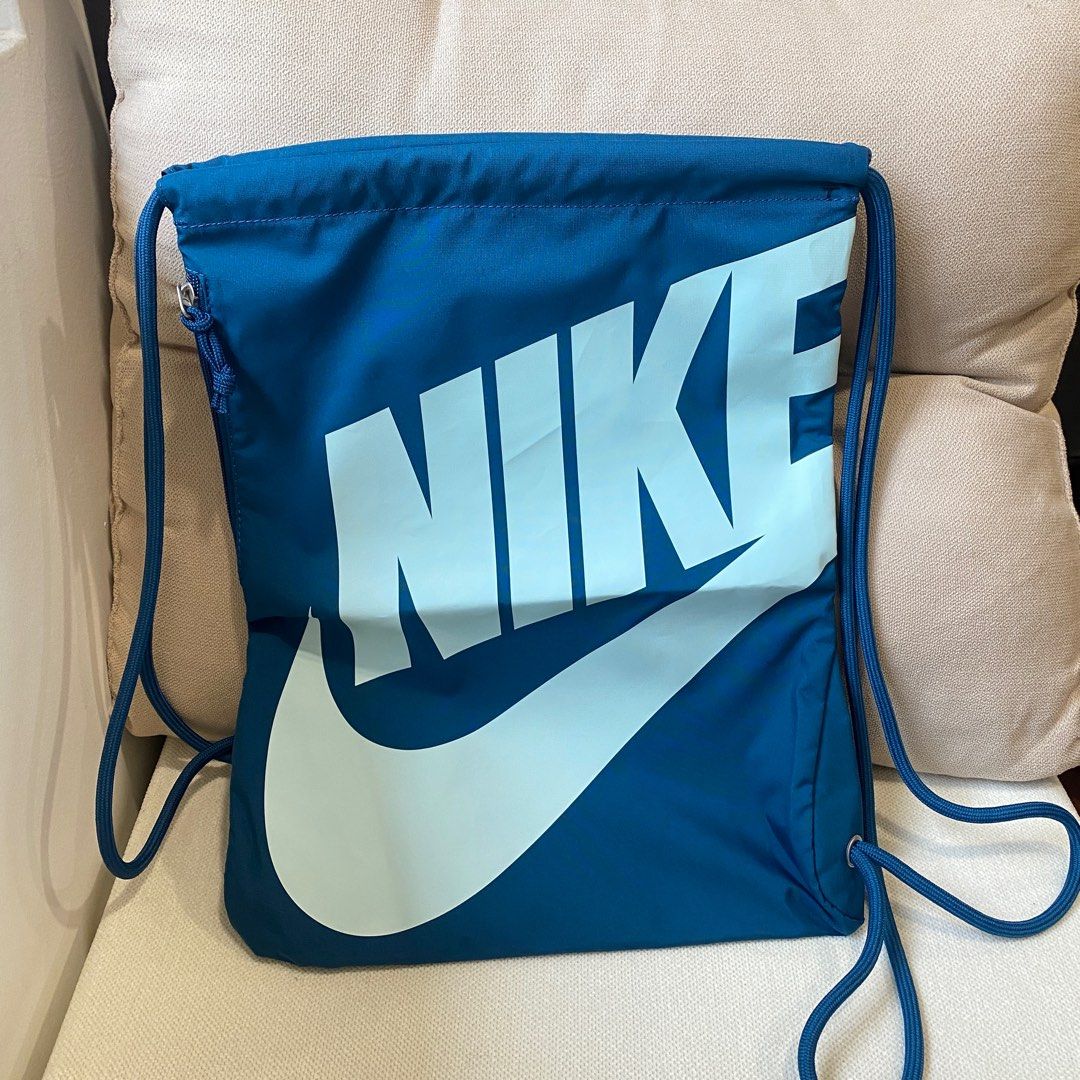 Blue nike shop drawstring bag