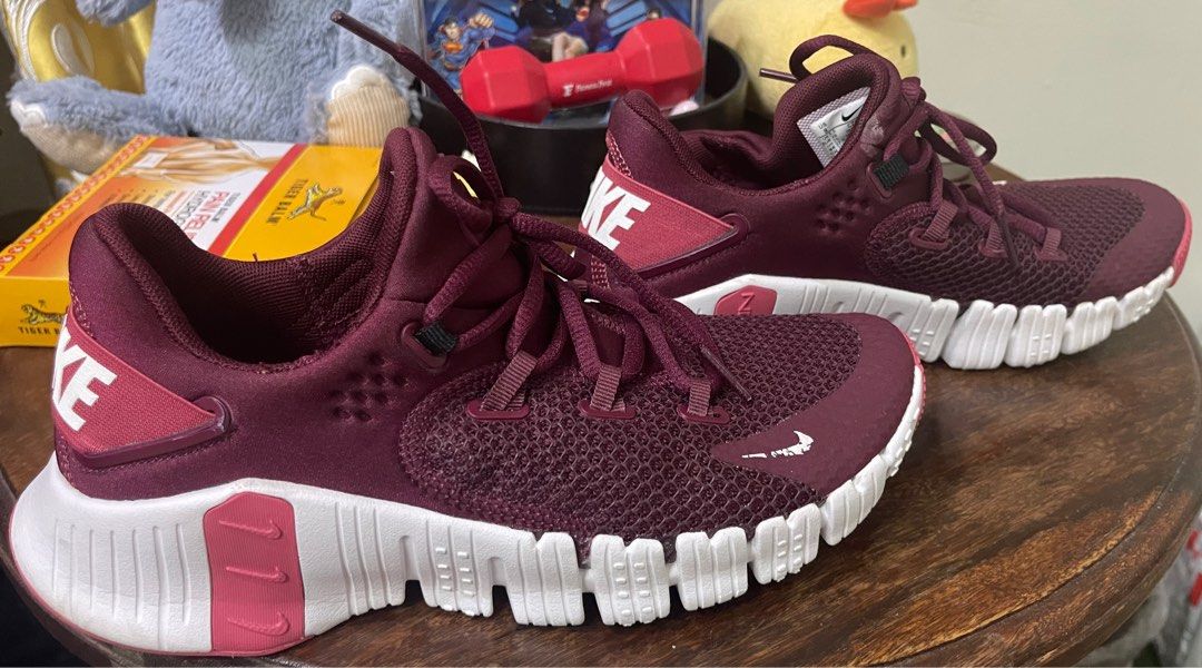 Nike Metcon Free 4 Women s Fashion Footwear Sneakers on Carousell