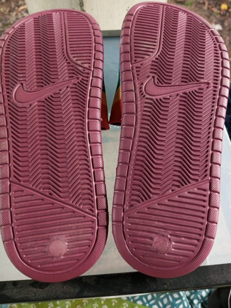 nike benassi rainbow