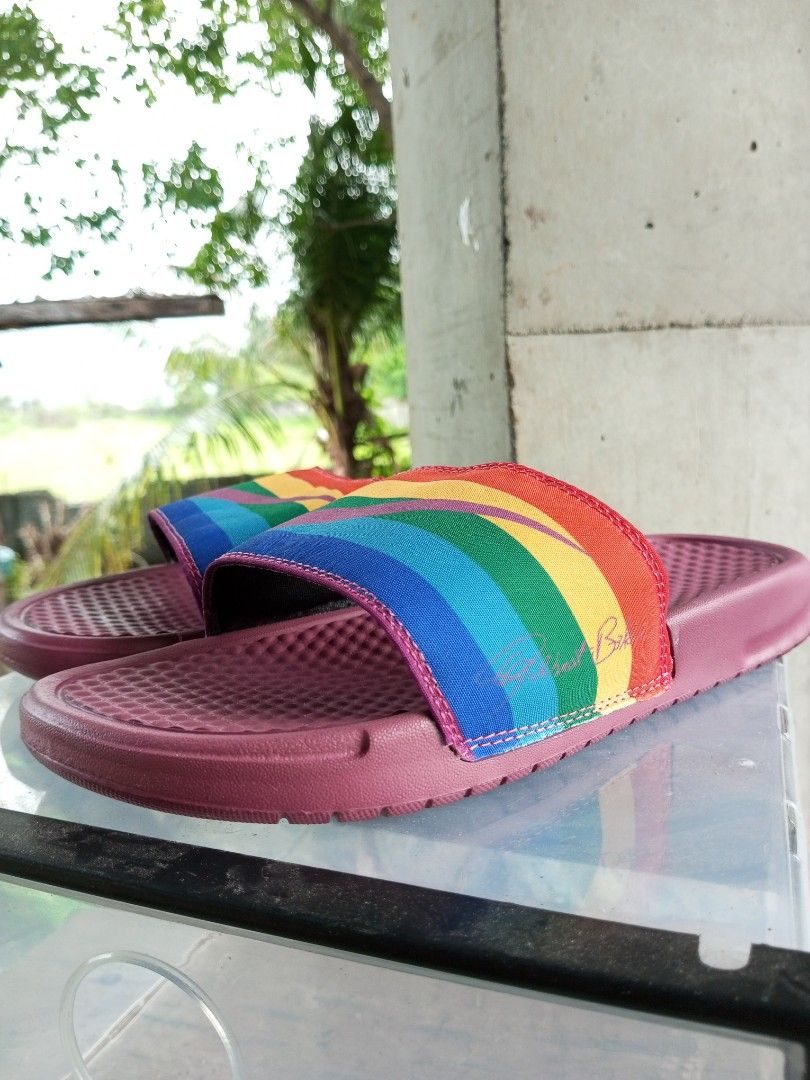 Nike slide Benassi Rainbow