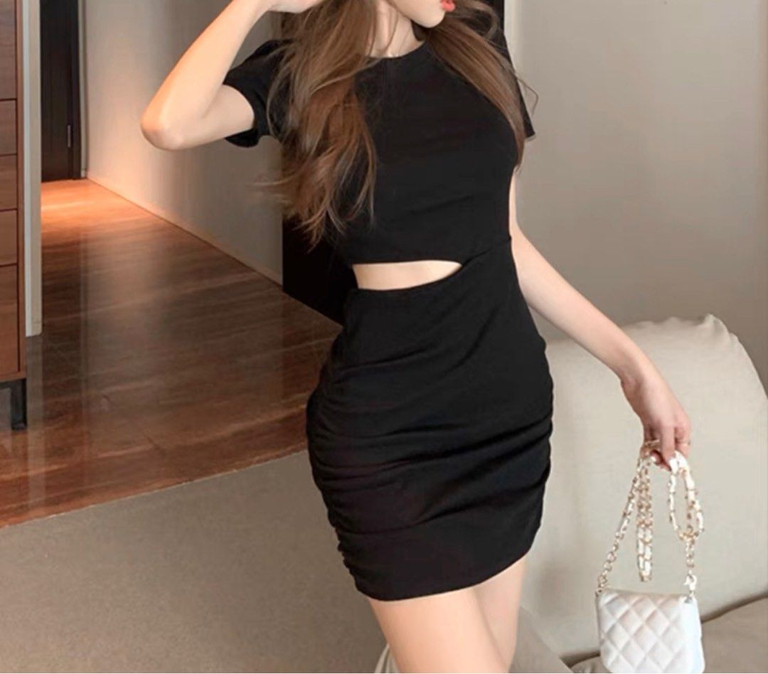 One piece black dress, 女裝, 連身裙 & 套裝, 連身裙 Carousell