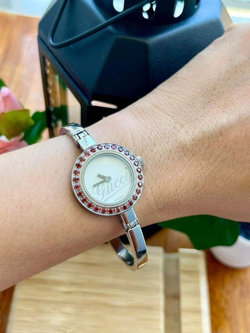 Gucci 105 watch clearance