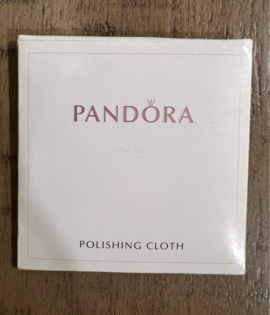 Pandora Polishing Cloth, Women's Fashion, Jewelry & Organisers