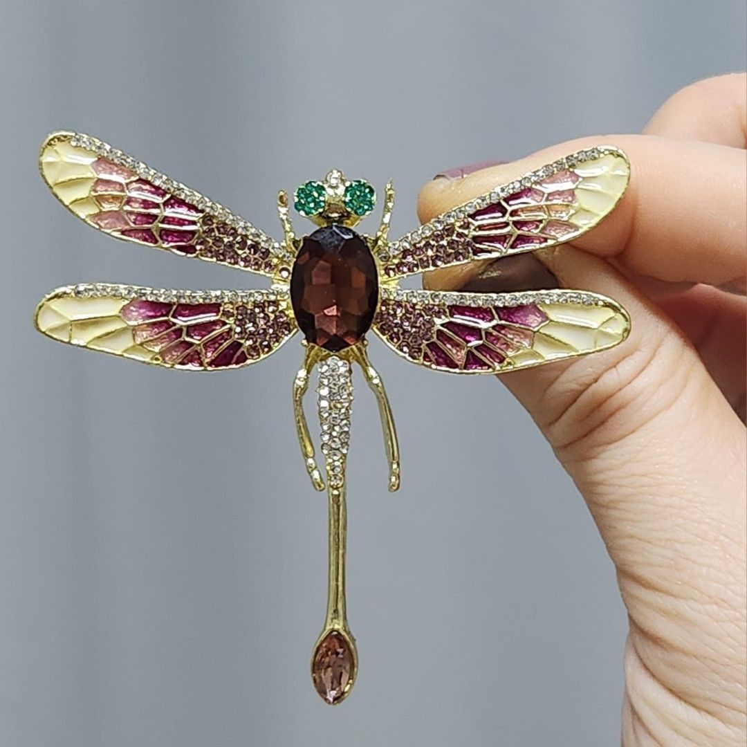 Gold outlet dragonfly brooch