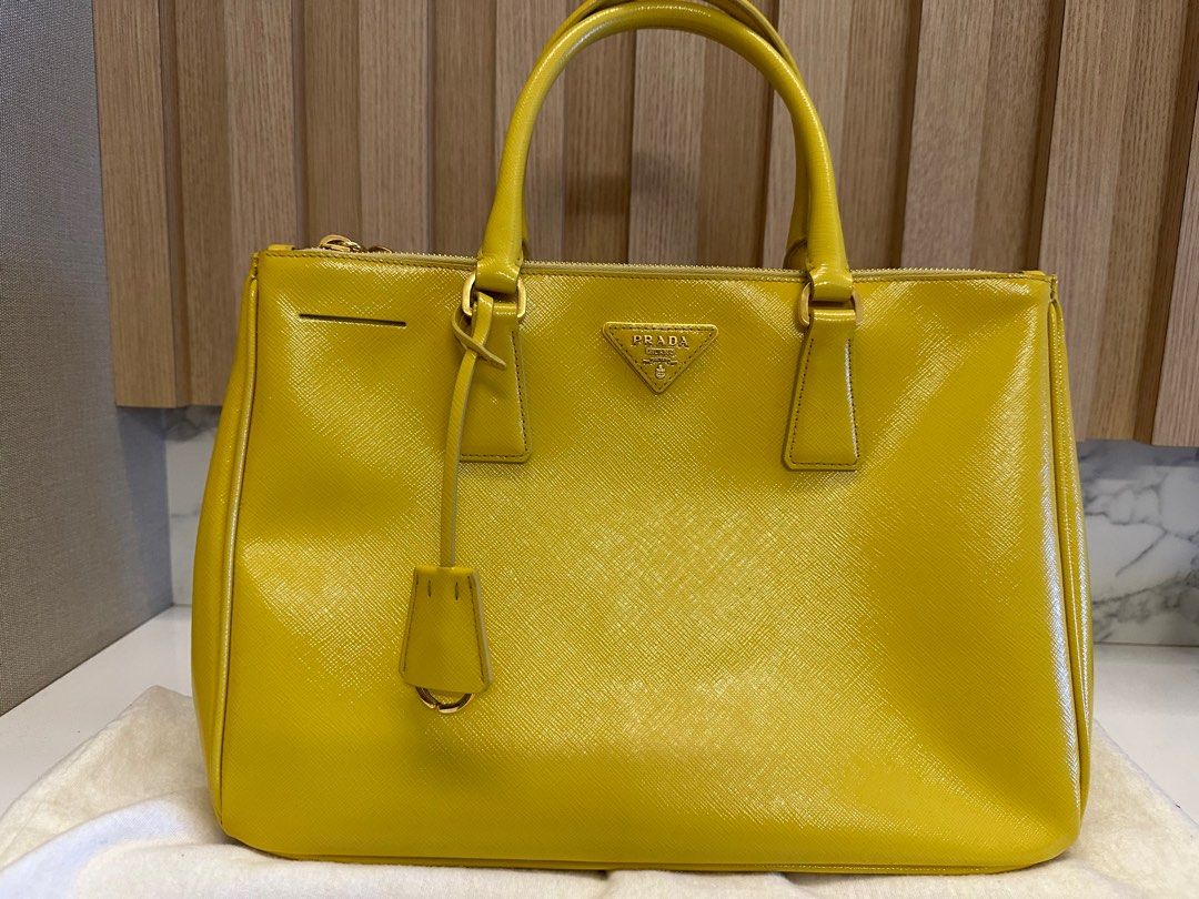 Prada Galleria Saffiano leather bag