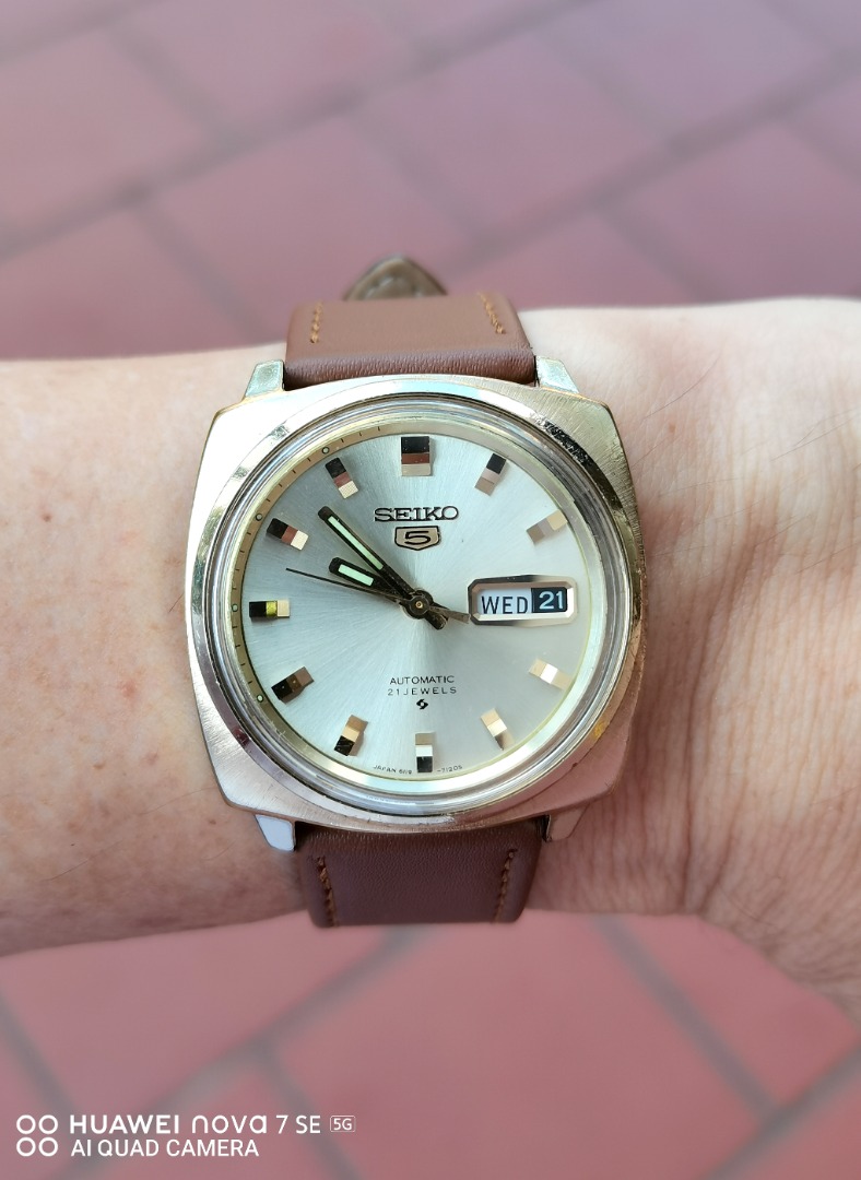 Vintage seiko 5 hotsell automatic 21 jewels