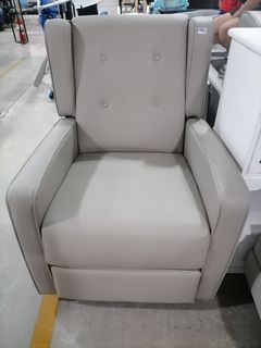 Recliner chair sohl furniture