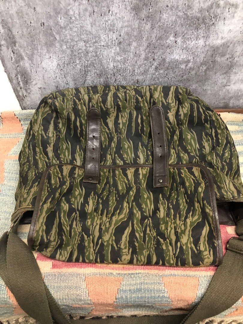 Reversible Camouflage Messenger Sling Bag, Men's Fashion, Bags, Sling