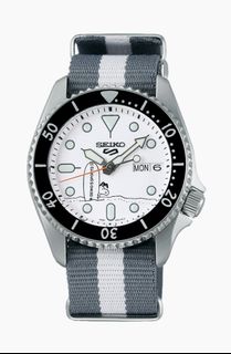 (Category: ) located in . Submitted by jbwatches (Listing ID 1239108982, Image 1). Description: .