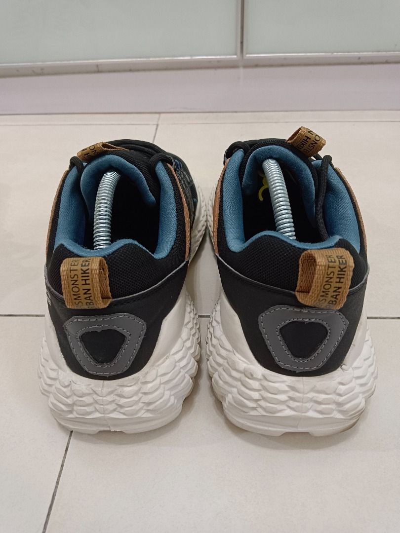 Skechers monster 8uk, Men's Fashion, Footwear, Sneakers on Carousell