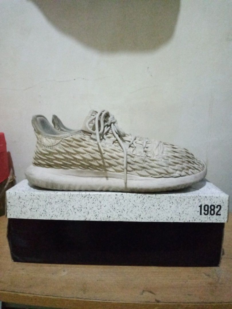 Tubular shadow quilted top