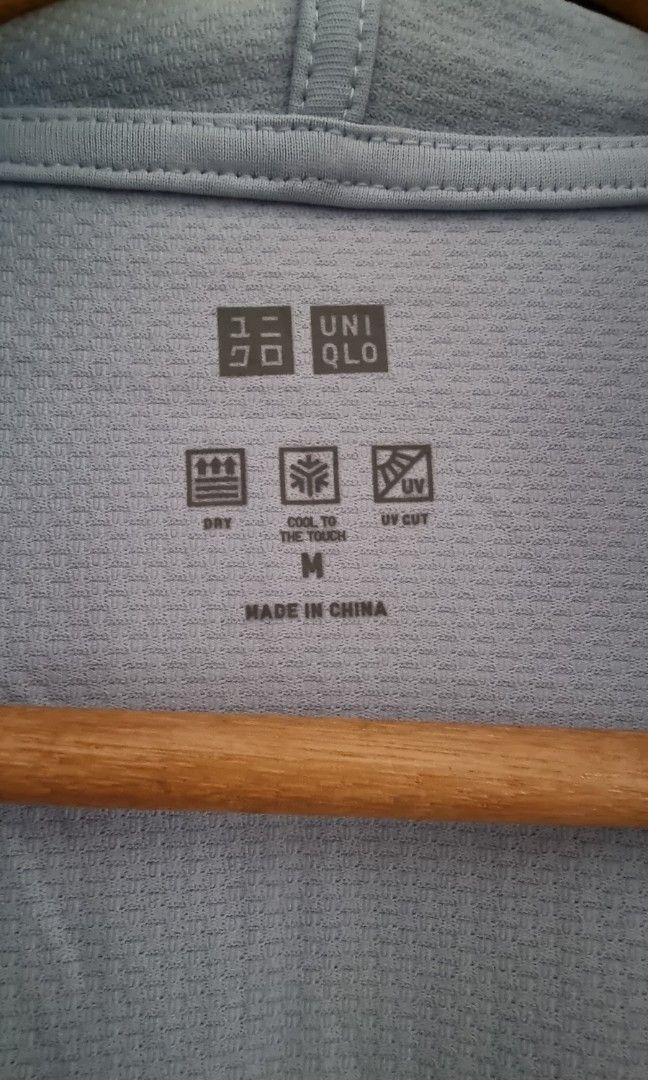 Uniqlo airism size M, Fesyen Wanita, Pakaian Wanita, Baju Luaran di