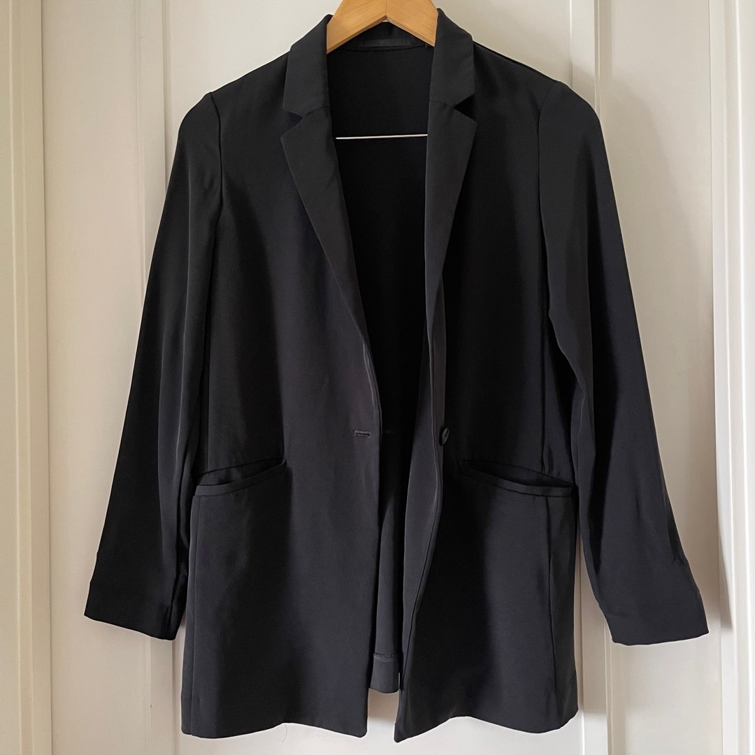 Uniqlo Blazer on Carousell