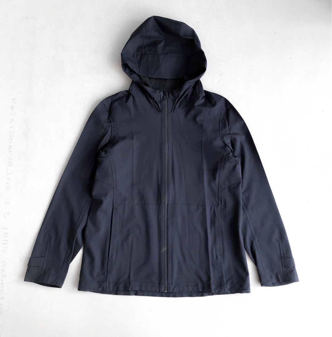 Uniqlo Blocktech Parka Jacket 3D Cut (Water Repellent) on Carousell
