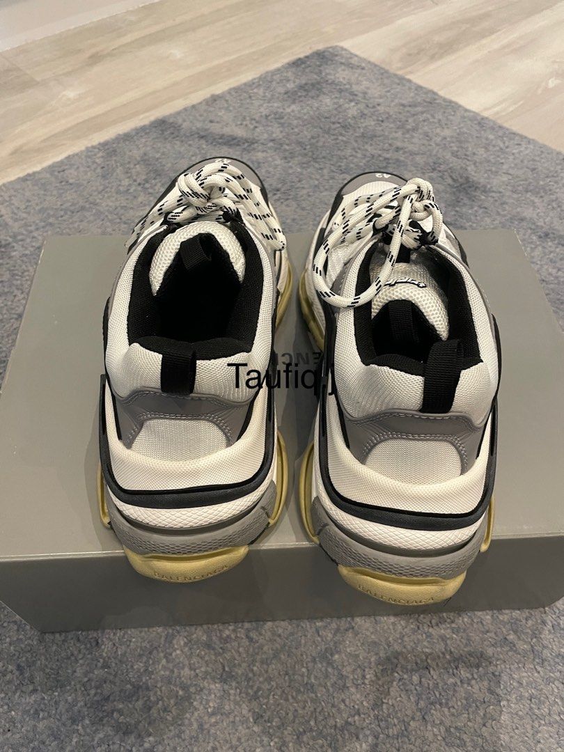Used balenciaga on sale mens shoes