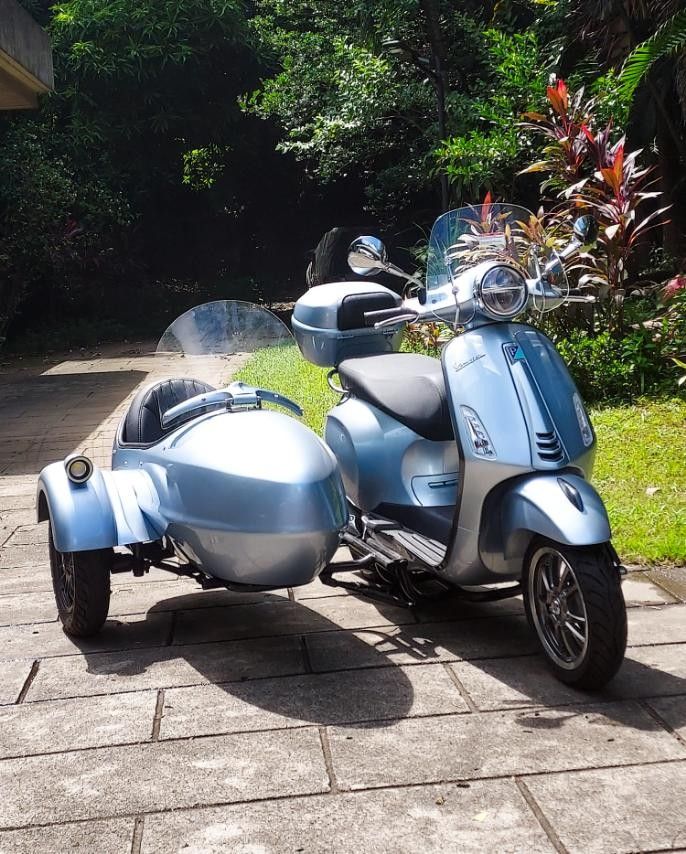Vespa Premium Imported Fiberglass Sidecars, Motorbikes, Motorbikes for Sale on Carousell