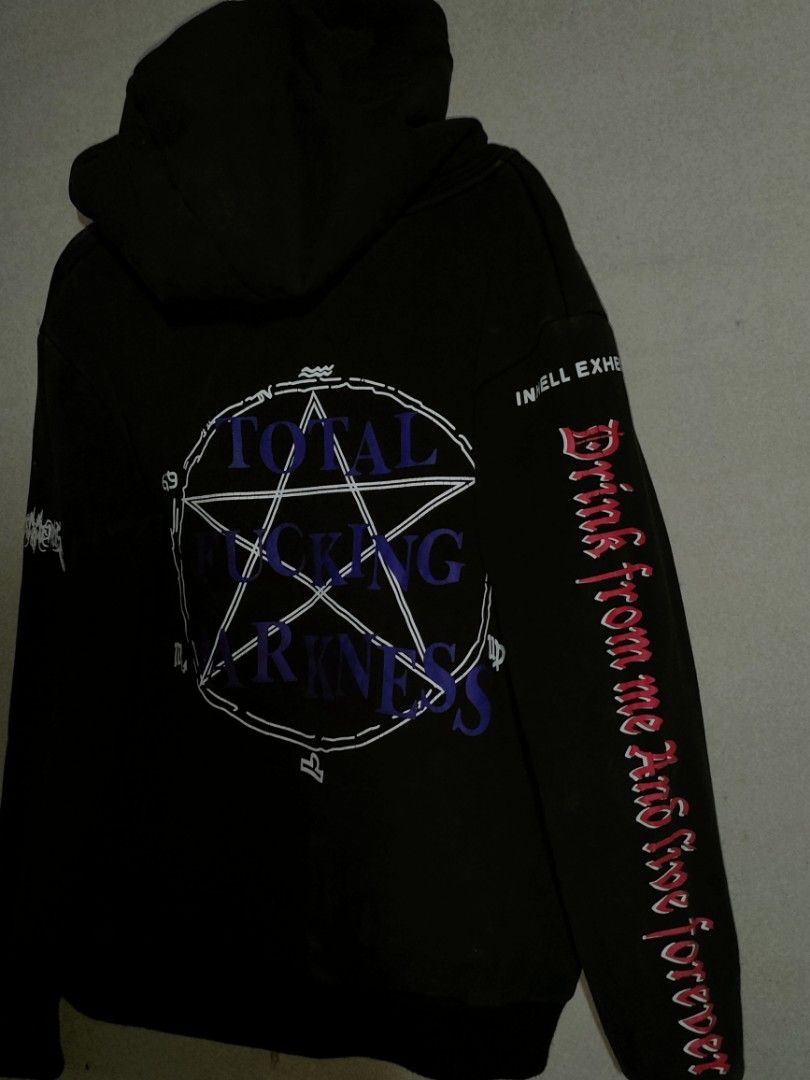 Vetements Hoodie Men s Fashion Tops Sets Hoodies on Carousell