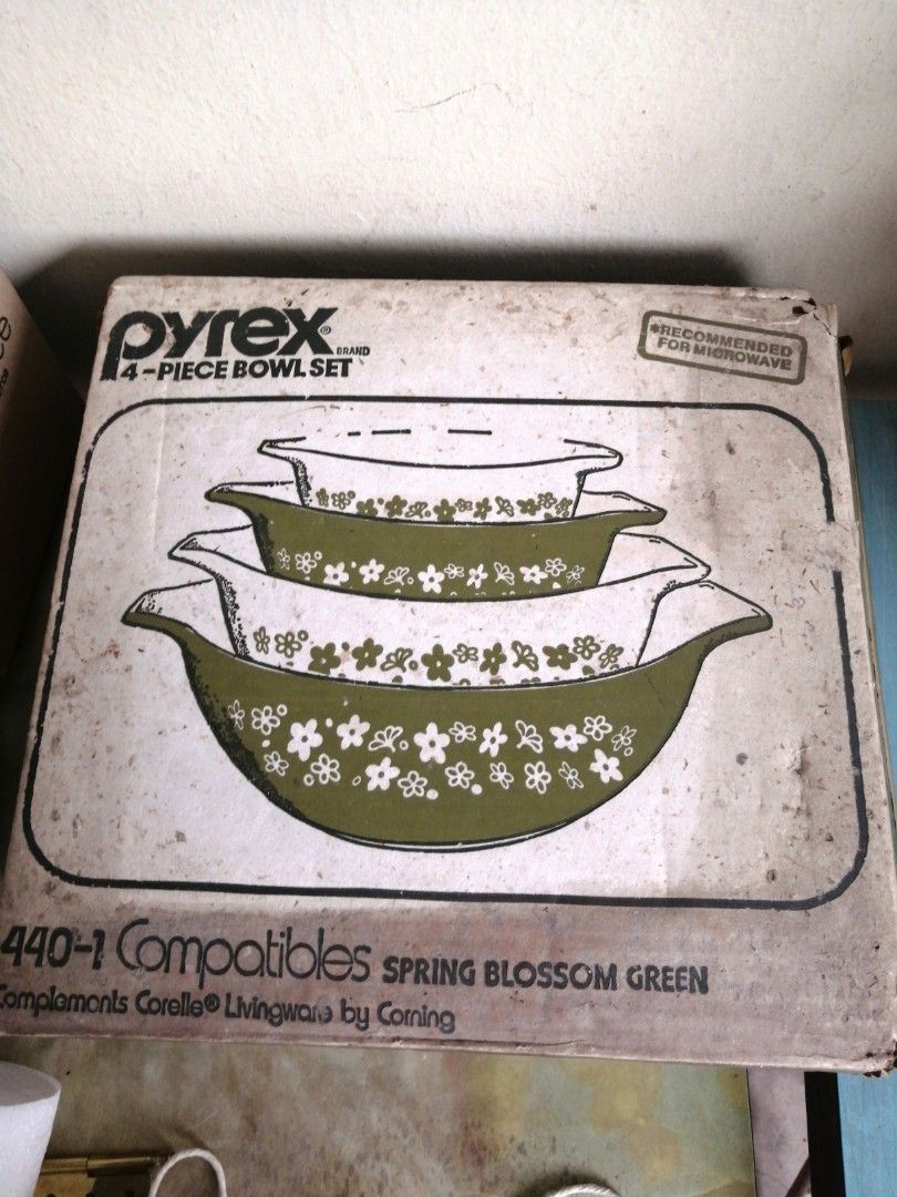 https://media.karousell.com/media/photos/products/2023/6/23/vintage_pyrex_spring_blossom_g_1687506917_8a081f3b_progressive.jpg