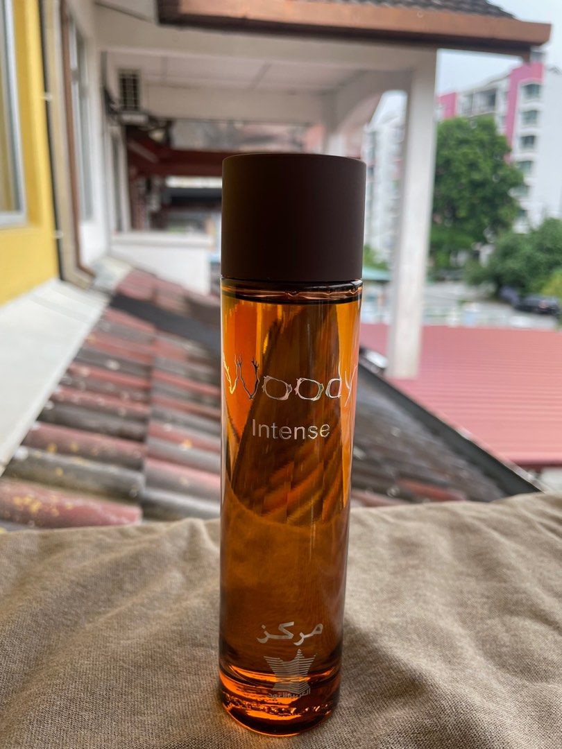 Arabian oud sales woody intense