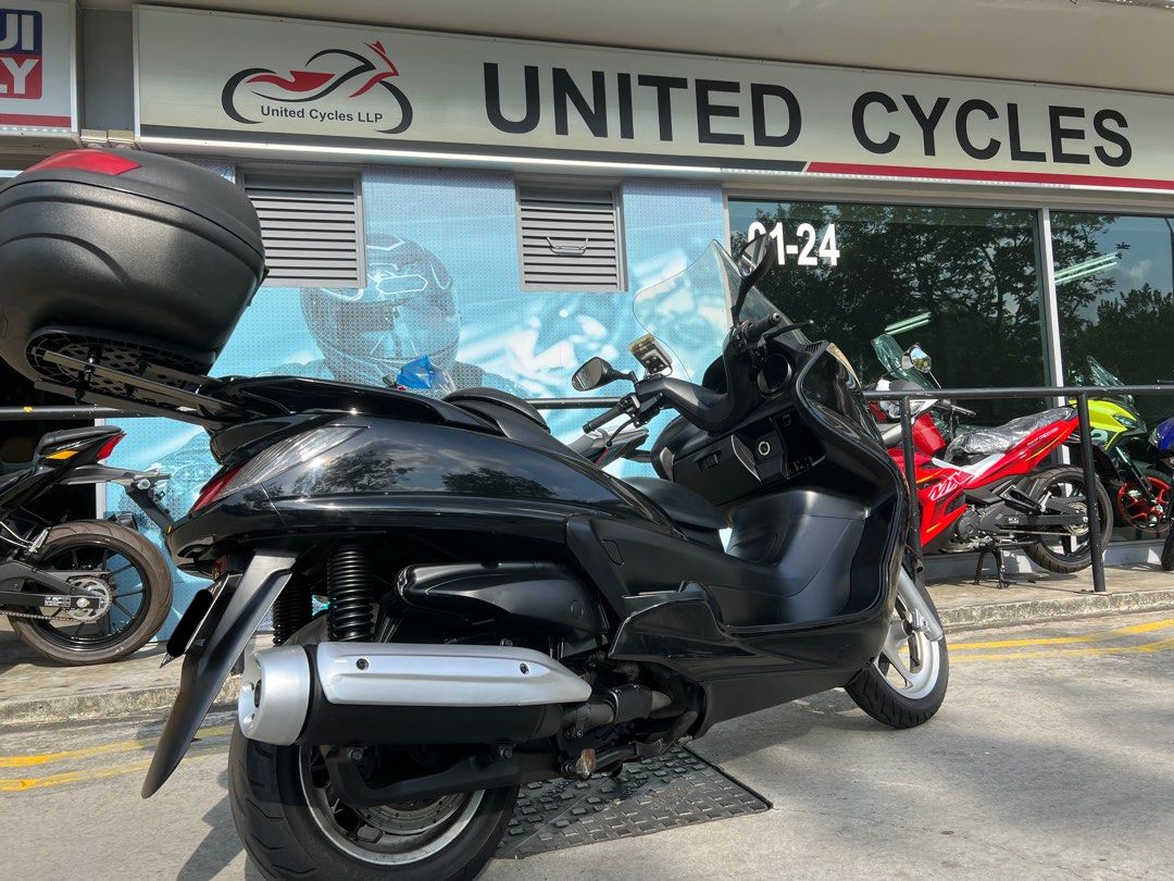 Pastiglie Freno Per Yamaha TMAX 500 E Majesty 400: Anteriori E Posteriori, Semi-metalliche, Sicure E Silenziose