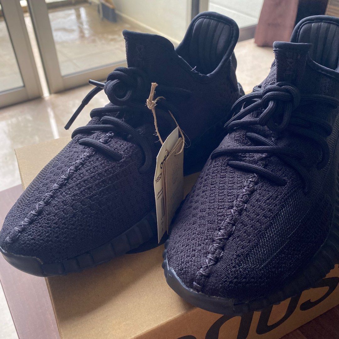 Yeezy Boost 350 V2 Onyx, Luxury, Sneakers & Footwear on Carousell