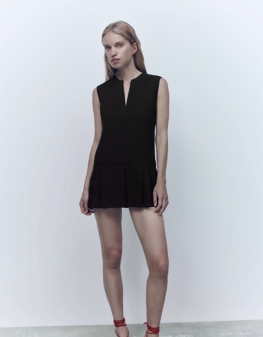Zara Box Pleated Dress, Women's Fashion, Dresses & Sets, Dresses on  Carousell
