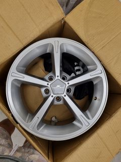 (Category: ) located in . Submitted by classicrims (Listing ID 1239241478, Image 1). Description: .
