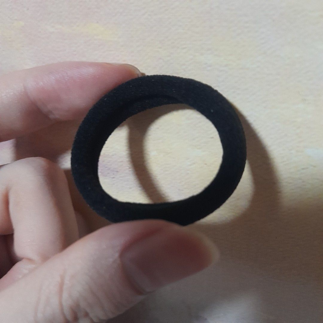 $1/條加粗高彈力橡皮筋黑色橡筋小朋友返學適用直徑約3cm, 兒童＆孕婦用品, 嬰兒及小童流行時尚- Carousell