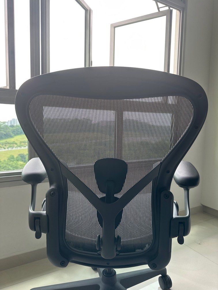 2023 Herman Miller Aeron Remastered chair, Furniture & Home Living