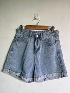 (Category: ) located in . Submitted by baemsells (Listing ID 1239302047, Image 1). Description: .