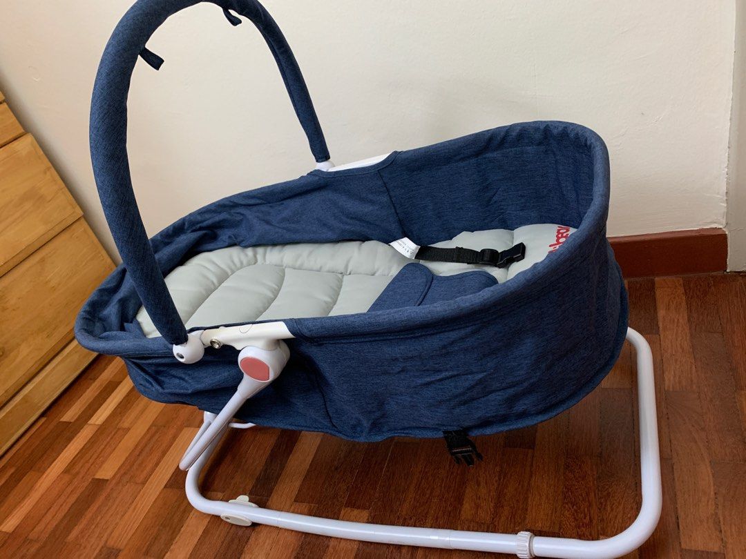 Folding baby sale bouncer chair