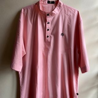 (Category: ) located in . Submitted by shopamirapreloved (Listing ID 1239241001, Image 1). Description: .