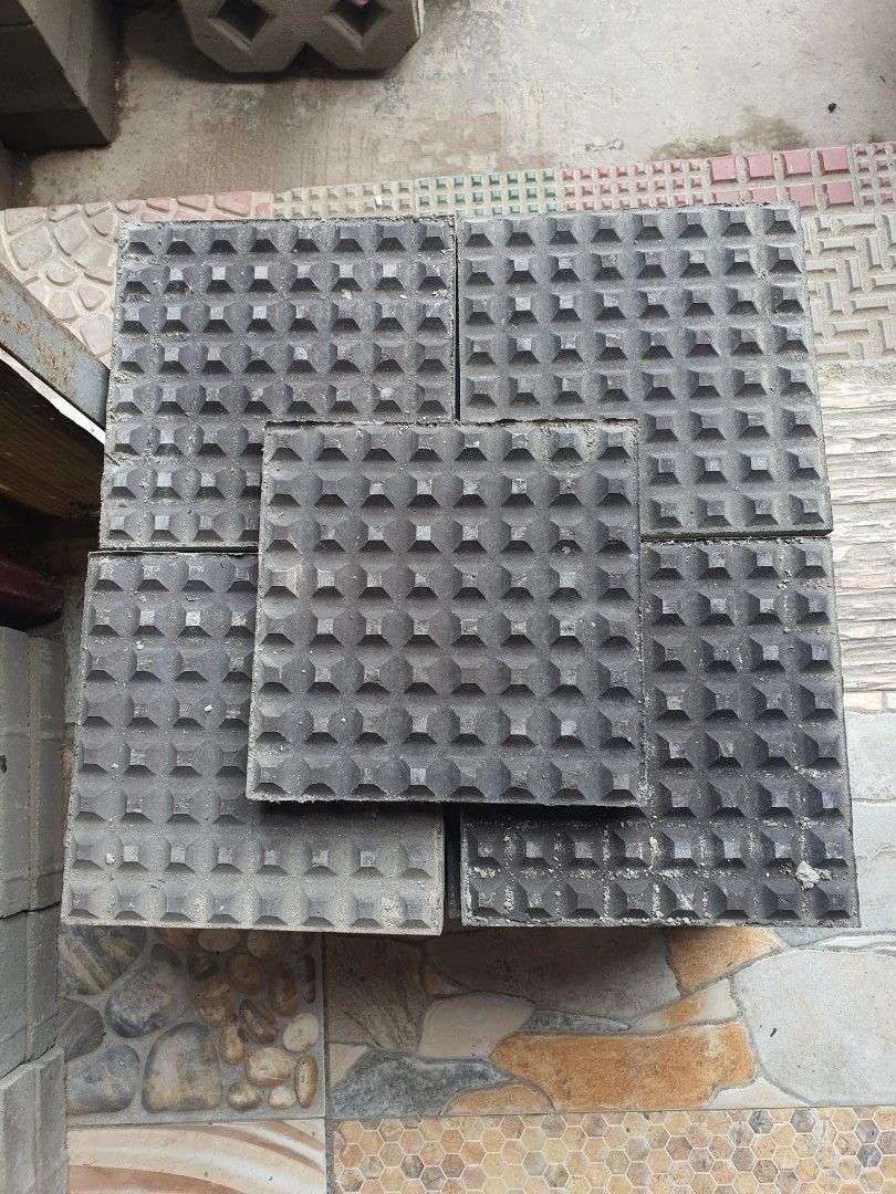 8X8 NONSKID CONCRETE TILES, Commercial & Industrial, Construction