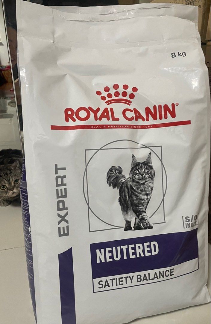 Royal Canin Neutered Satiety Balance chat