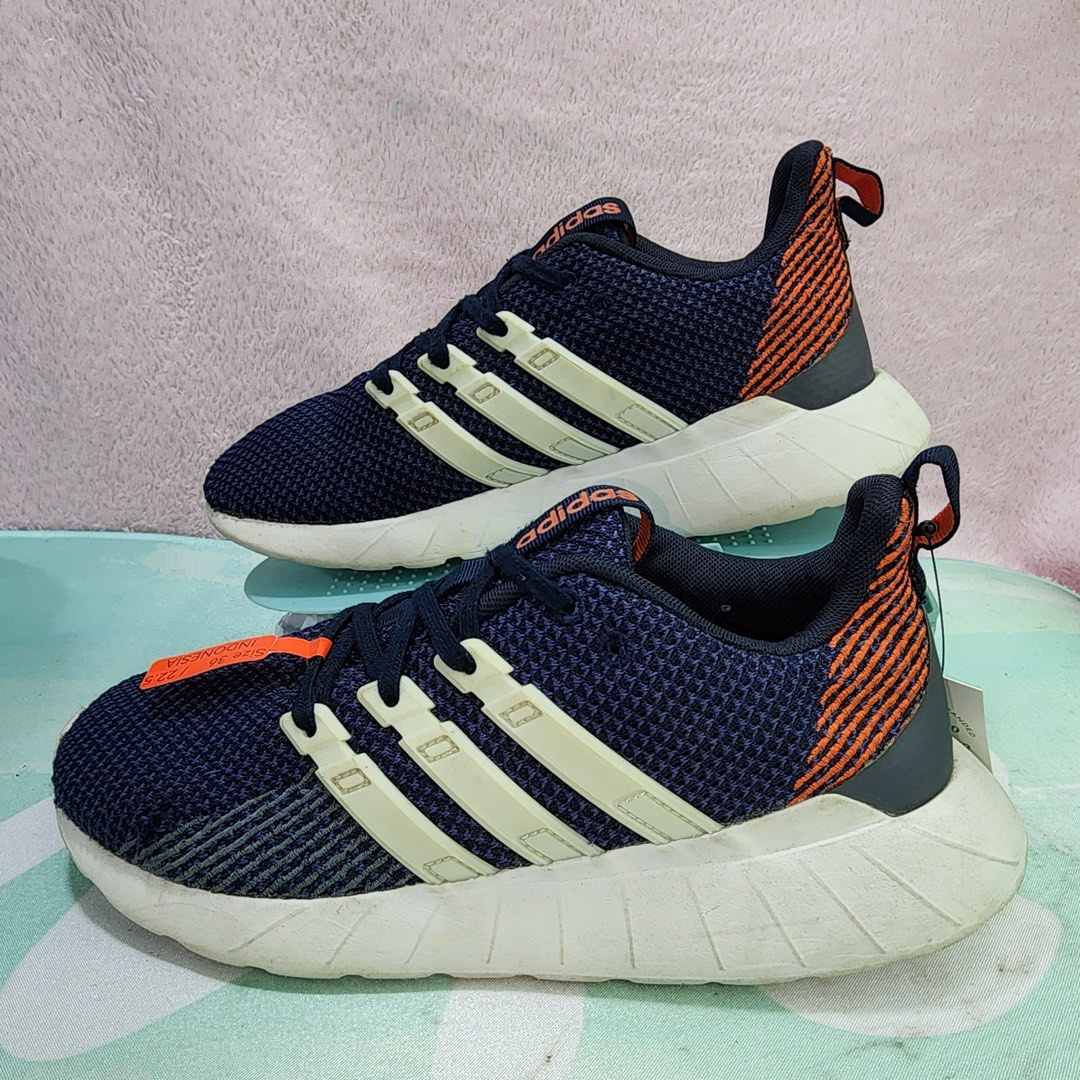 Adidas questar flow on sale navy